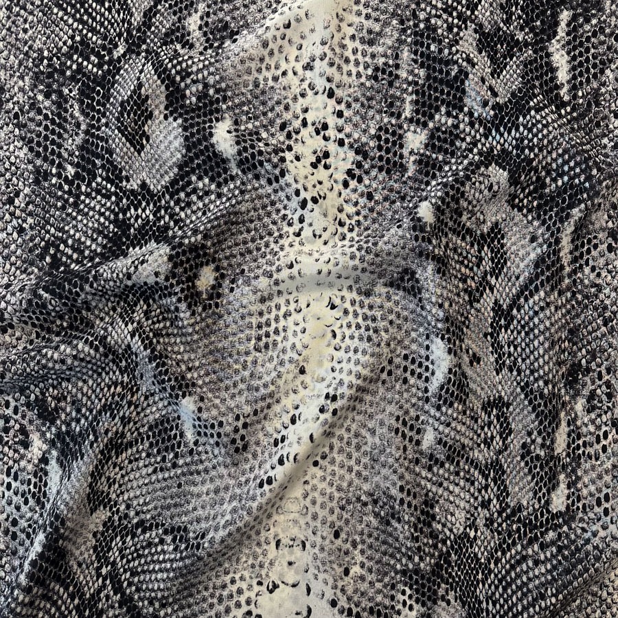 Siid, hallikirju ussimuster, laius