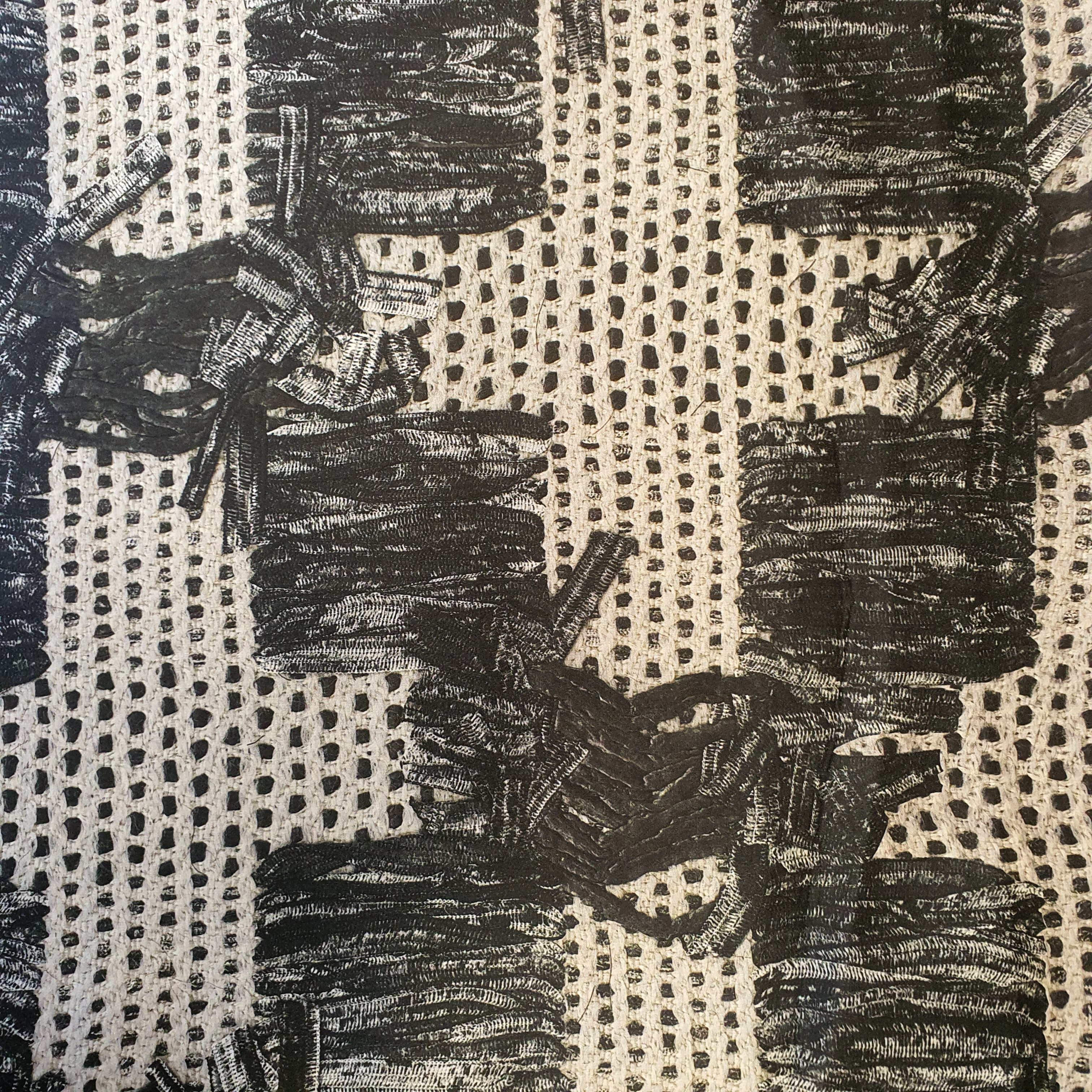 Neopreen paksusega 3mm, musta/hallikirju muster, disain Alexander McQueen