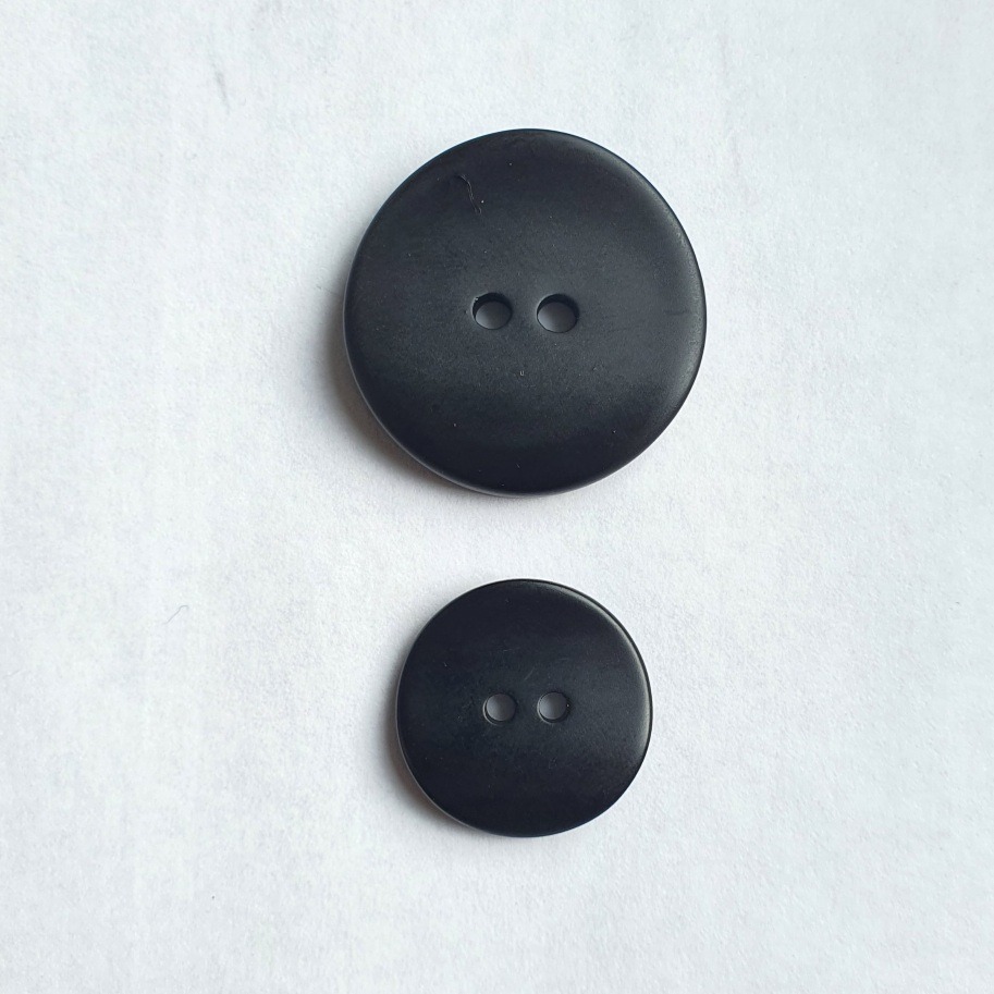 Nööp laineline, must/2-s suuruses/