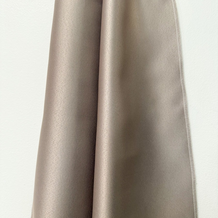 Pimendav kardinakangas (Dimout), roosakasbeež, kõrgus 295cm;