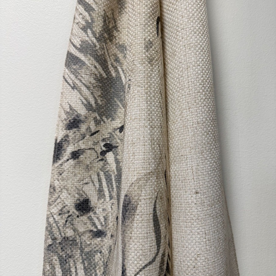 Külgkardinakangas HARRY portega v.9, heledal beež-i ja hallikirju  taimemuster, kõrgus 300cm