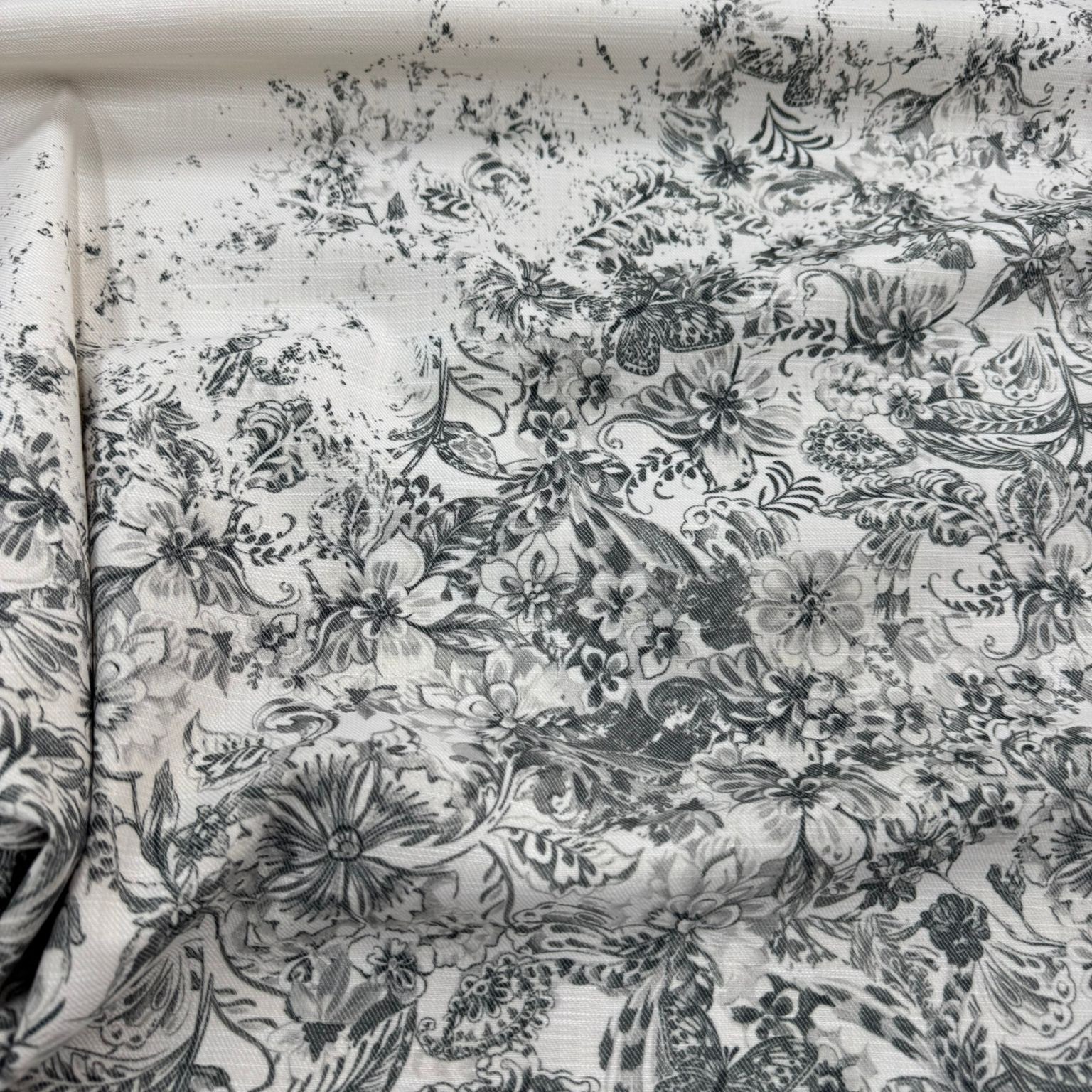 Puuvill stretch teksa, kreemil hall lilleporte, k. 1,15 k l.