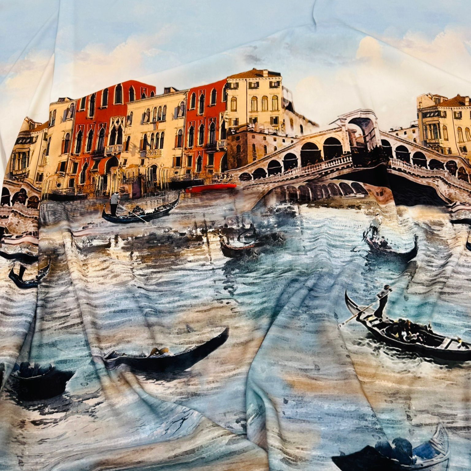 Siid stretch, Veneetsia, kupong k. 1,38cm x l.1,36cm;