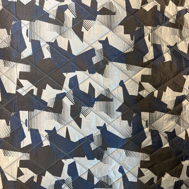 Tepitud kangas vatiiniga, geomeetriline muster, laius 145 cm