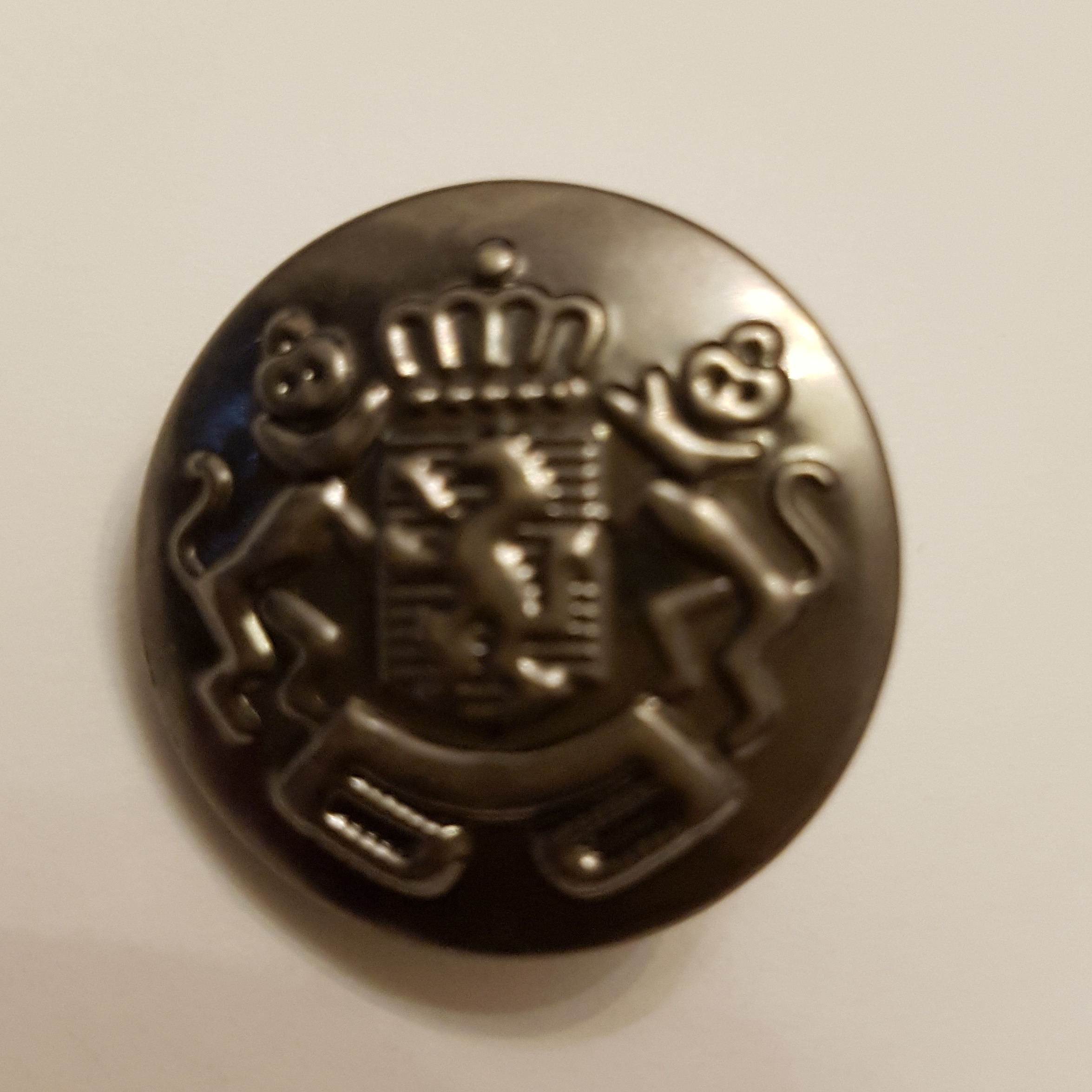 Metallnööp vapiga, 20mm, tume nikkel, kannaga