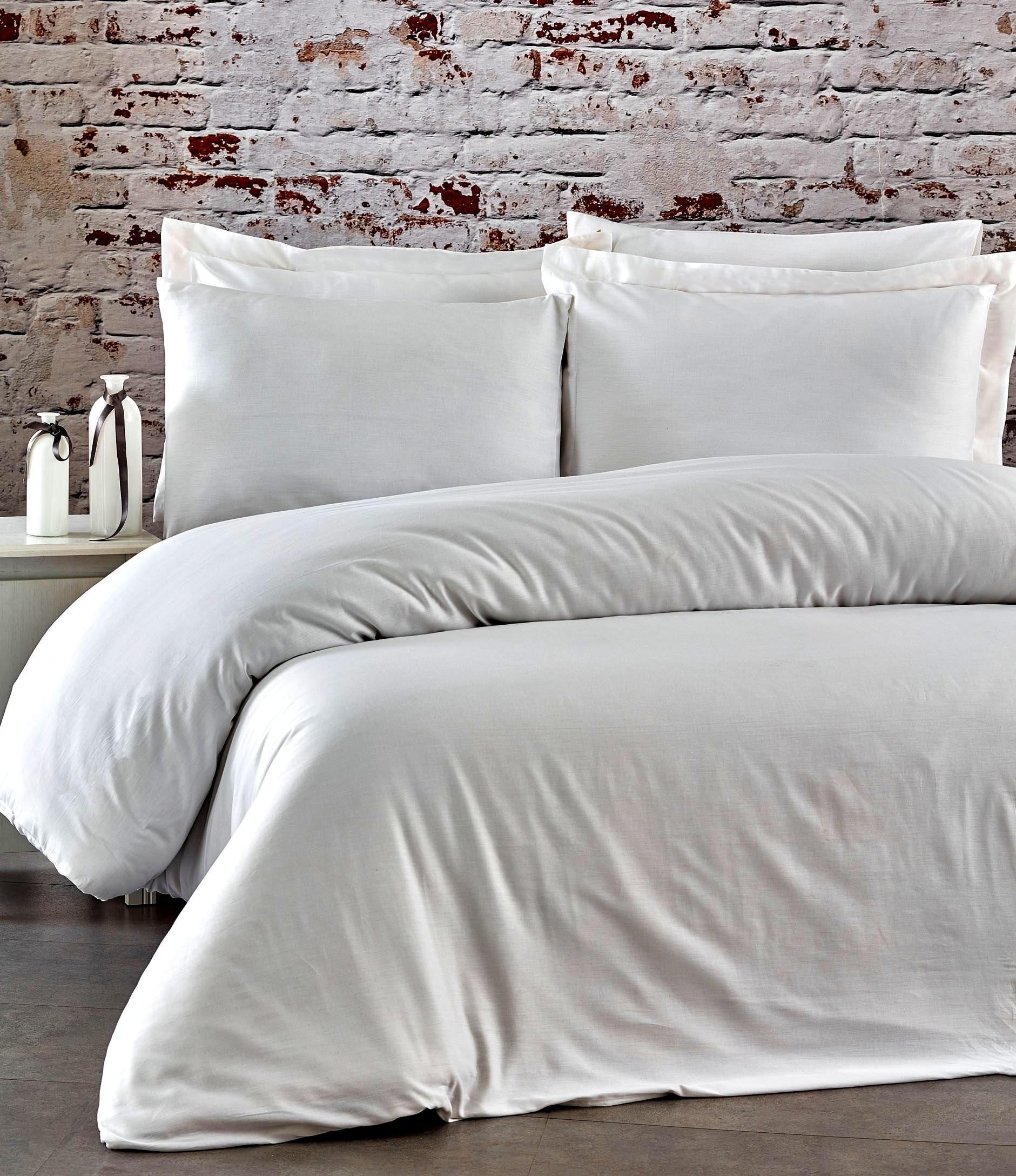 Voodipesukangas valge, l.240cm, 100% puuvill, Ranforce 