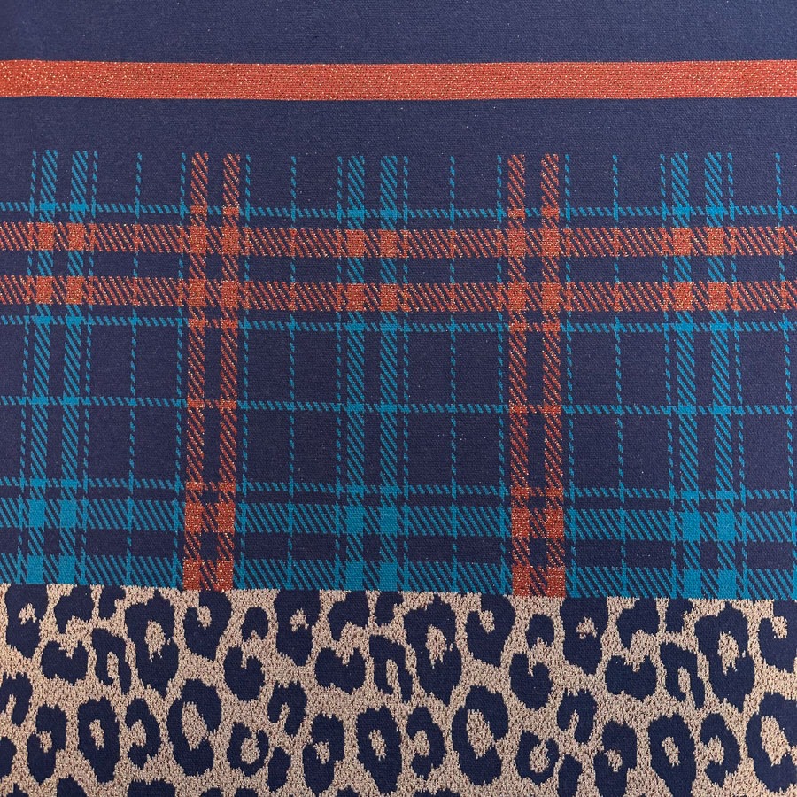 Trikotaaž paksem, ruudu- ja loomamustriga, laius 136 cm